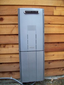 Rinnai Exterior Unit With Optional Pipe Cover